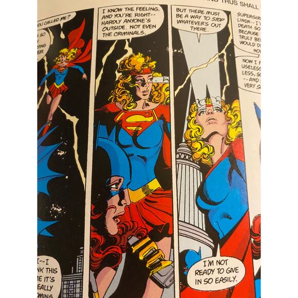 DC Comics Crisis On Infinite Earths GraphicNovel Paperback 1985 Series Crossover - Picture 4 of 7